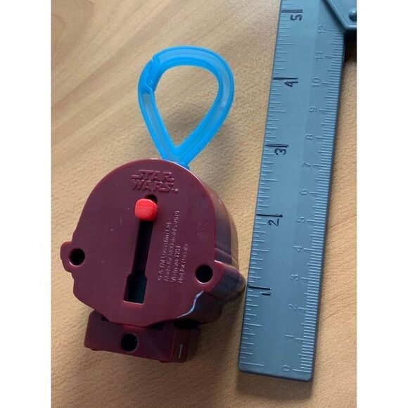 2019 Zorii Bliss 3.5" (Poe Hologram) McDonald's Star Wars Clip-On Figure #5 - Picture 8 of 8